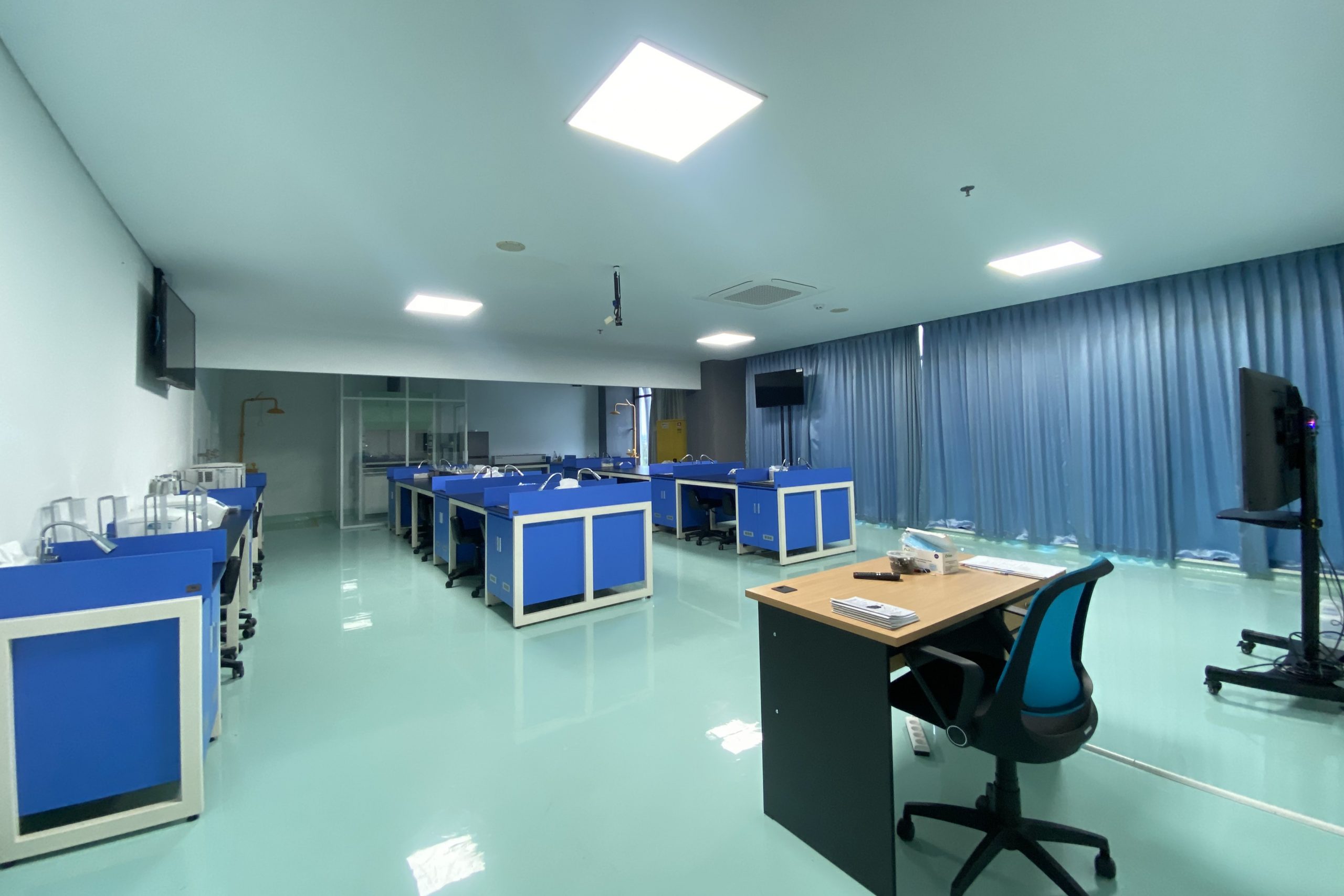 Kimia-Farmasi-scaled Laboratorium Kebidanan Kehamilan